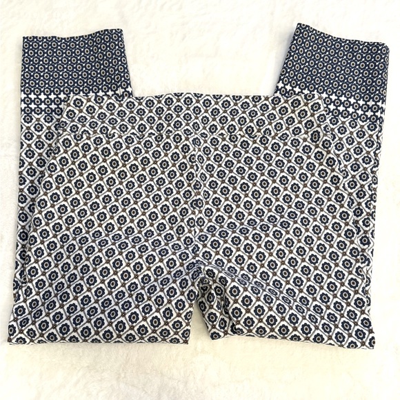 Attyre Printed Work Pants- size 14 - Picture 5 of 6